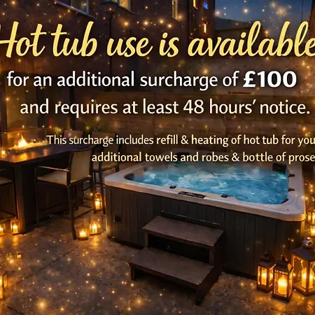 Stylish Centre Retreat With Private Terrace & Hottub *